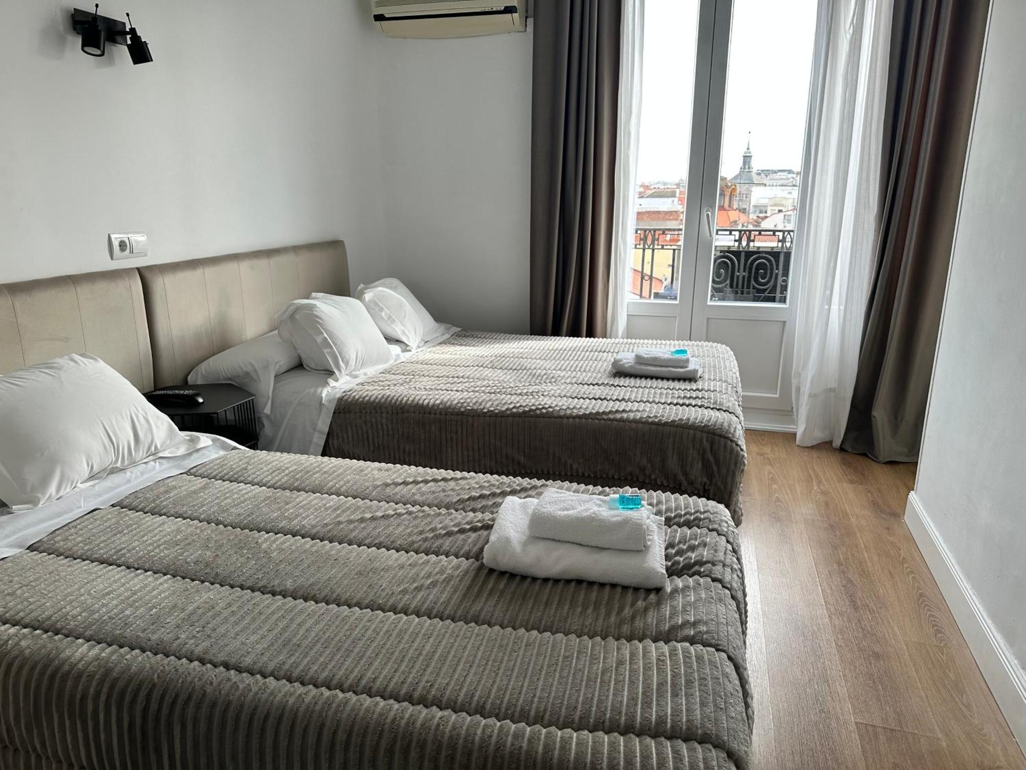 Hostal Besaya — Foto 2